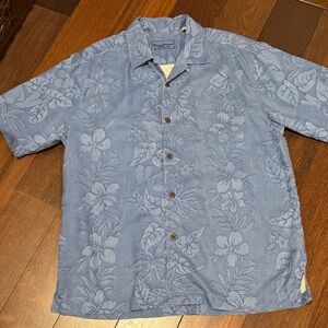 Tommy Bahama silk short sleeve button up shirt with blue Hawaiian print